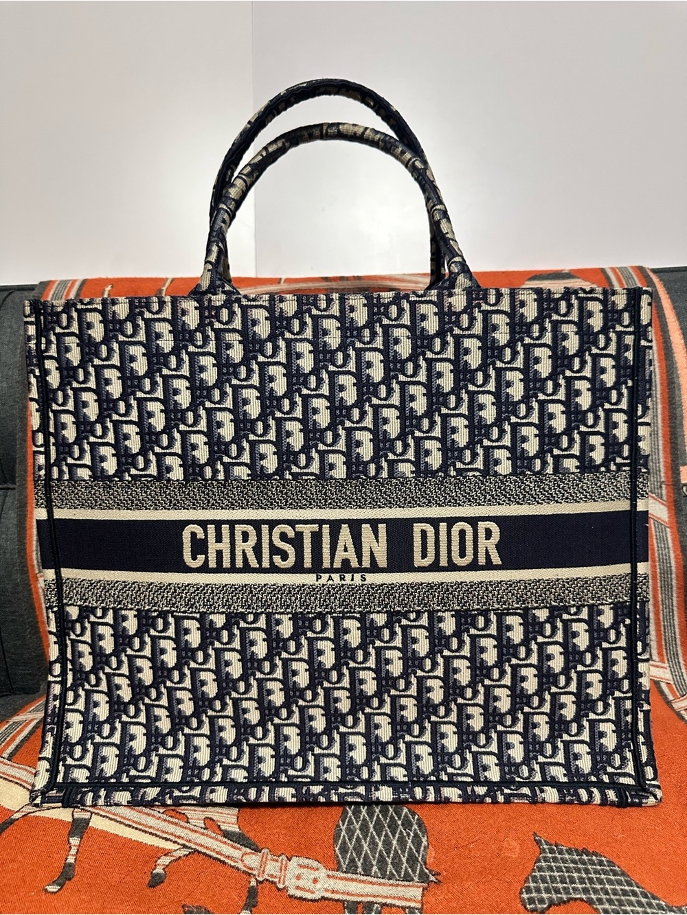 Christian Dior ❤️🌟Dior Oblique Book Tote ⭐️